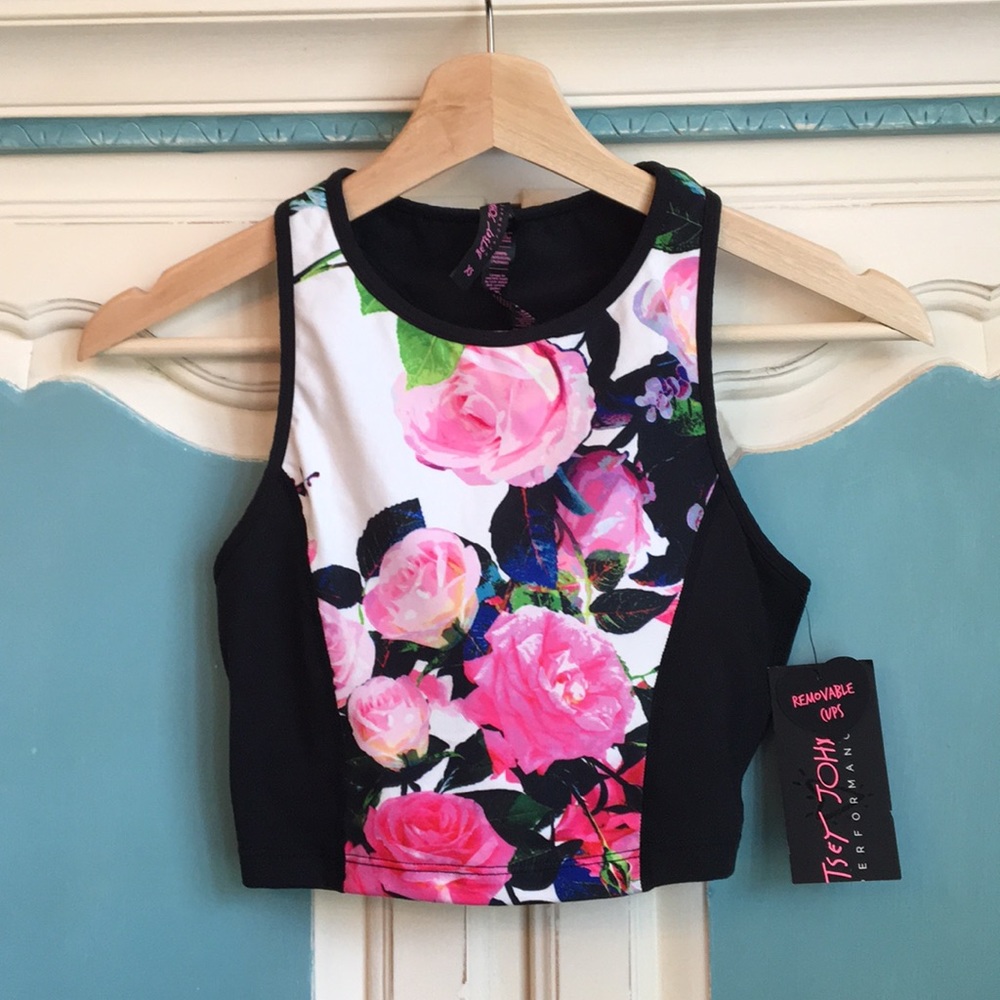 ADORABLE NWT Betsey Johnson size XS workout bra.